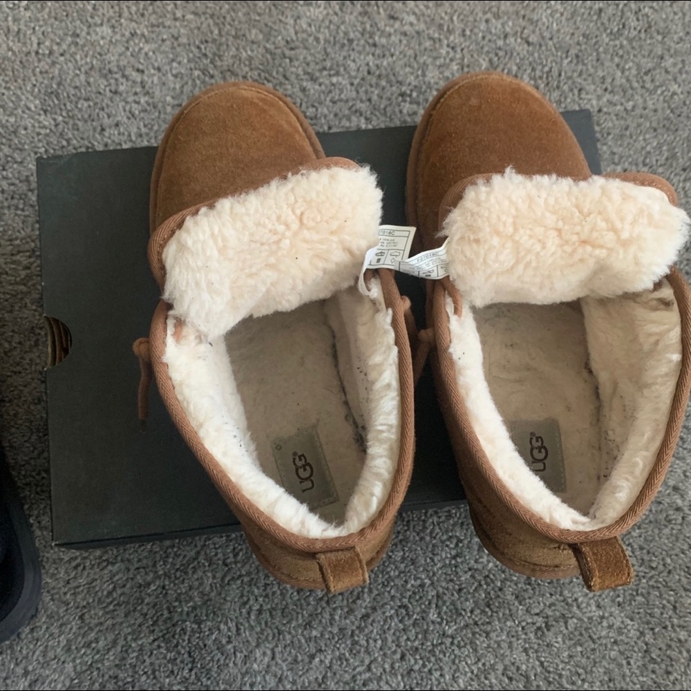 Ugg Boots Men - Picture 2 of 3